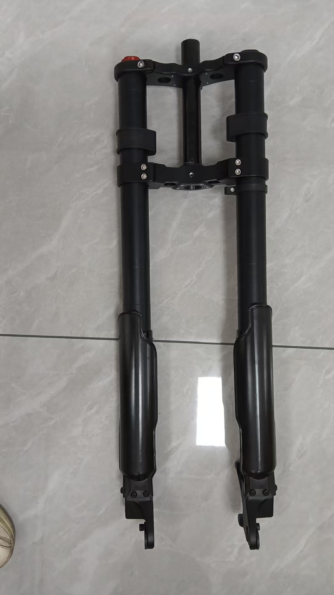 hydraulic dampening fork